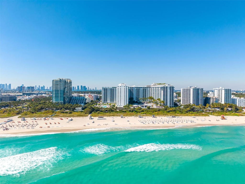 Real estate property located at 2301 Collins Ave #908, Miami-dade, Roney Palace Condo, Miami Beach, FL
