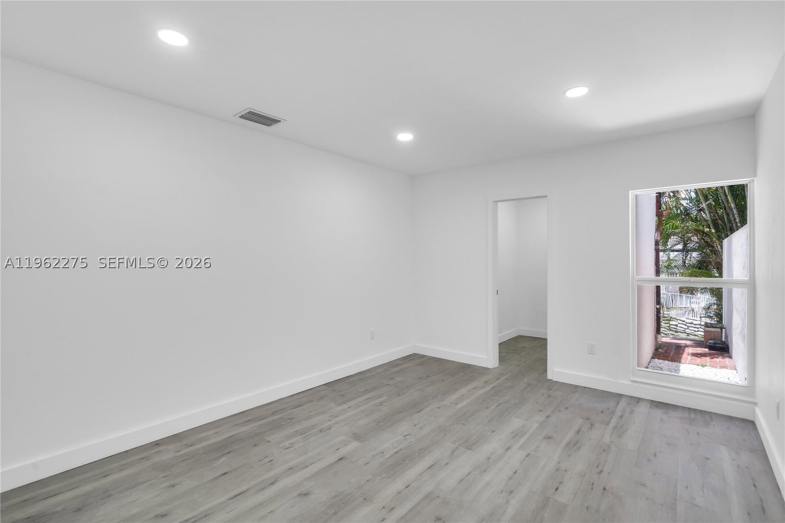 Real estate property located at 7412 Big Cypress Dr, Miami-dade, Miami Lakes Golf Course V, Miami Lakes, FL