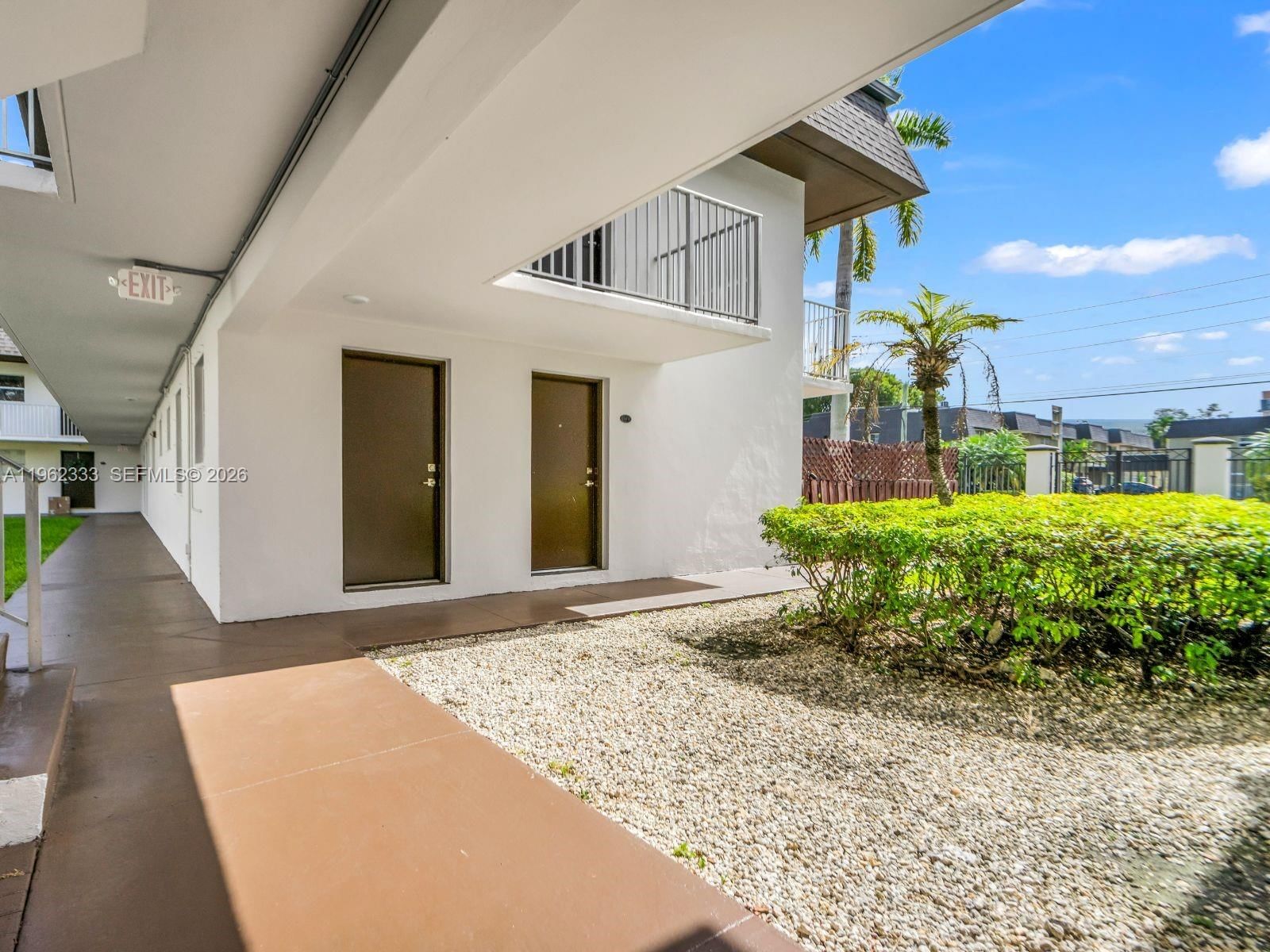 Real estate property located at 8601 94th St #104W, Miami-dade, Gallowood Condo, Miami, FL