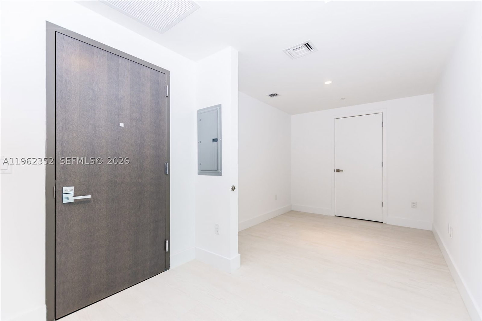 Real estate property located at 1080 Brickell Ave #1706, Miami-dade, The Bond, Miami, FL