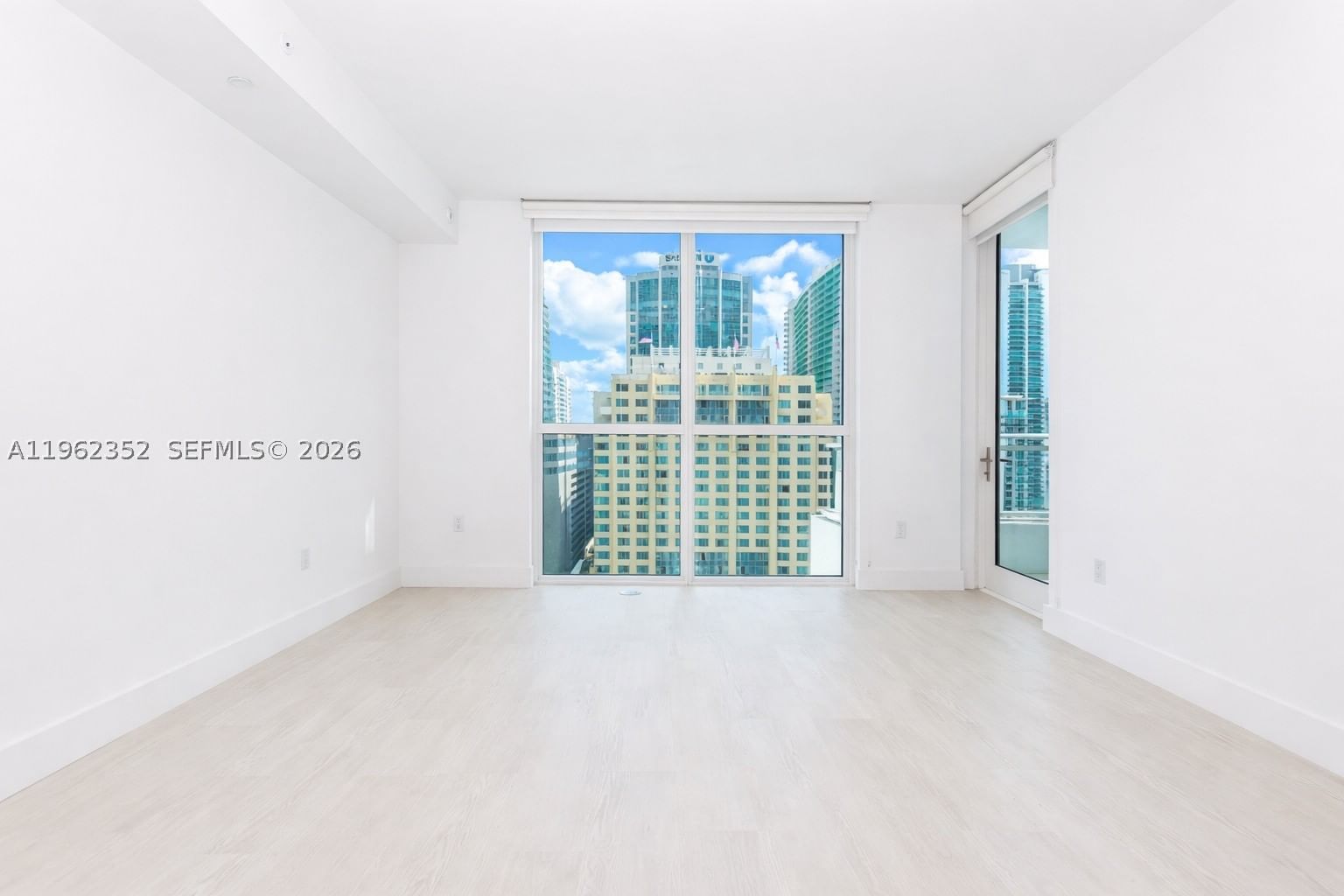 Real estate property located at 1080 Brickell Ave #1706, Miami-dade, The Bond, Miami, FL