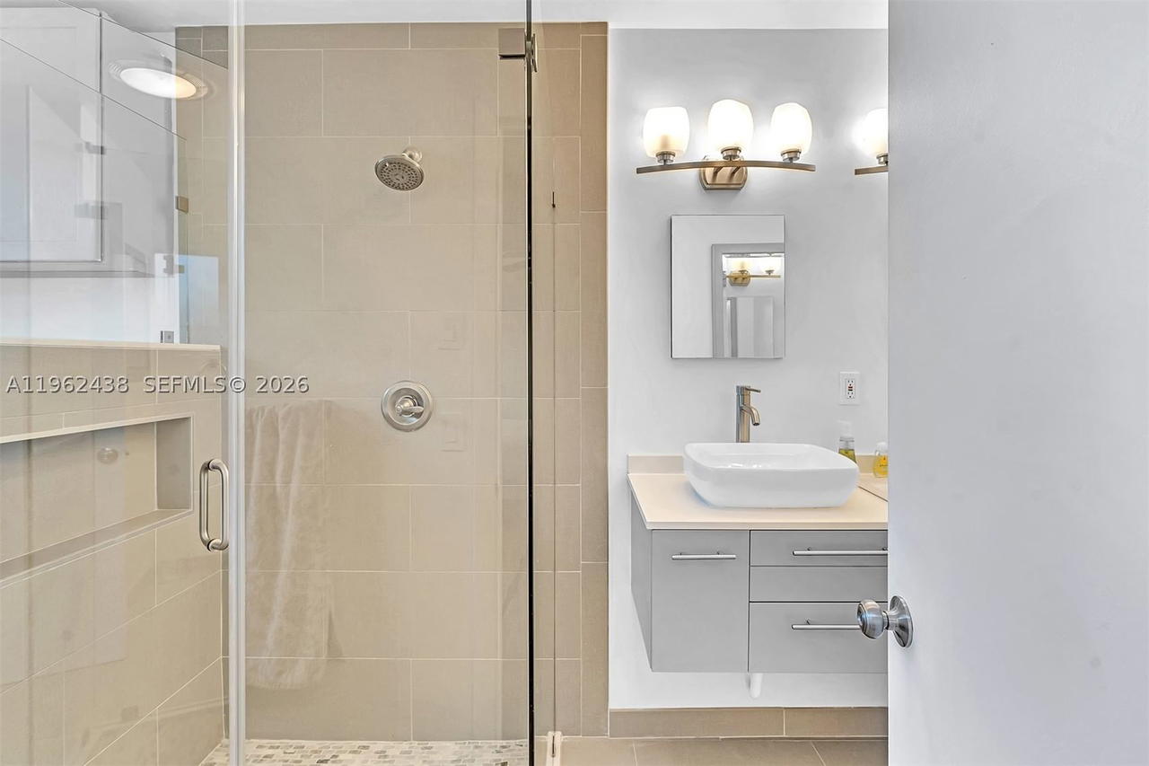 Real estate property located at 3437 Buchanan St, Broward, Meekins Hills, Hollywood, FL