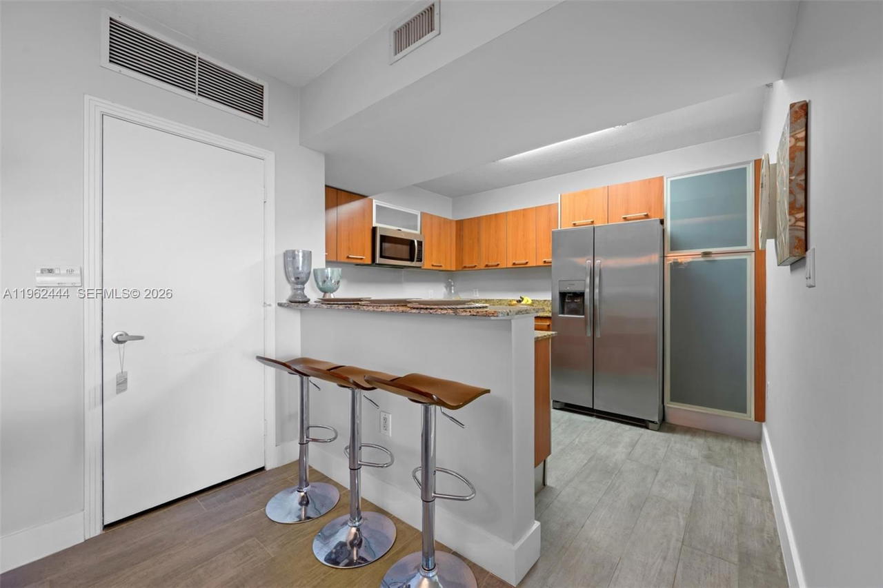Real estate property located at 9066 73rd Ct #2002, Miami-dade, Metropolis Ii At Dadeland, Miami, FL