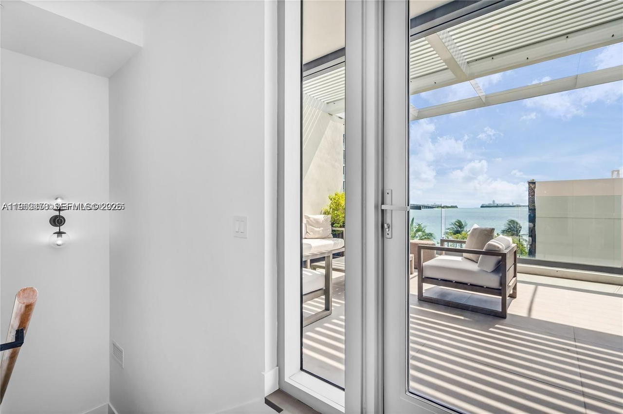 Real estate property located at 650 32nd St BH6, Miami-dade, Paraiso Bay Condo, Miami, FL