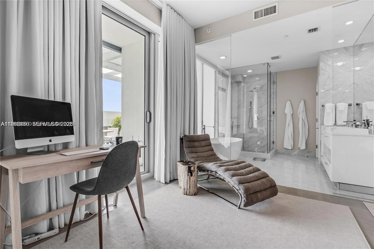 Real estate property located at 650 32nd St BH6, Miami-dade, Paraiso Bay Condo, Miami, FL