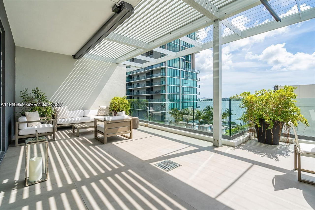 Real estate property located at 650 32nd St BH6, Miami-dade, Paraiso Bay Condo, Miami, FL