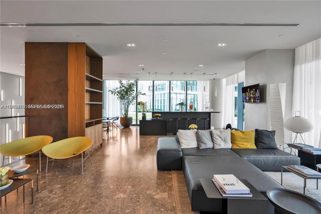 Real estate property located at 650 32nd St BH6, Miami-dade, Paraiso Bay Condo, Miami, FL
