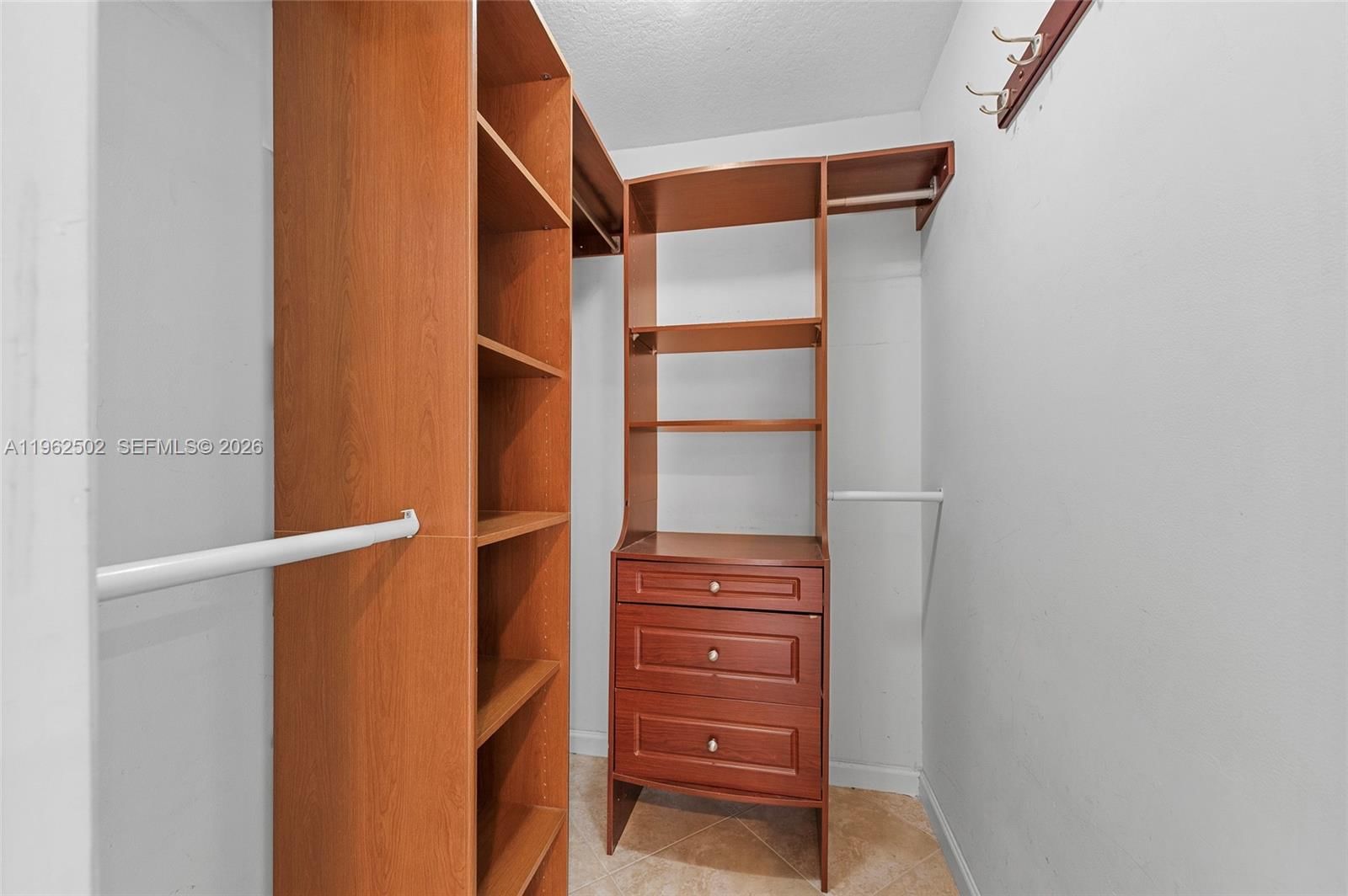 Real estate property located at 2605 98th Ln, Broward, Greenwood, Coral Springs, FL