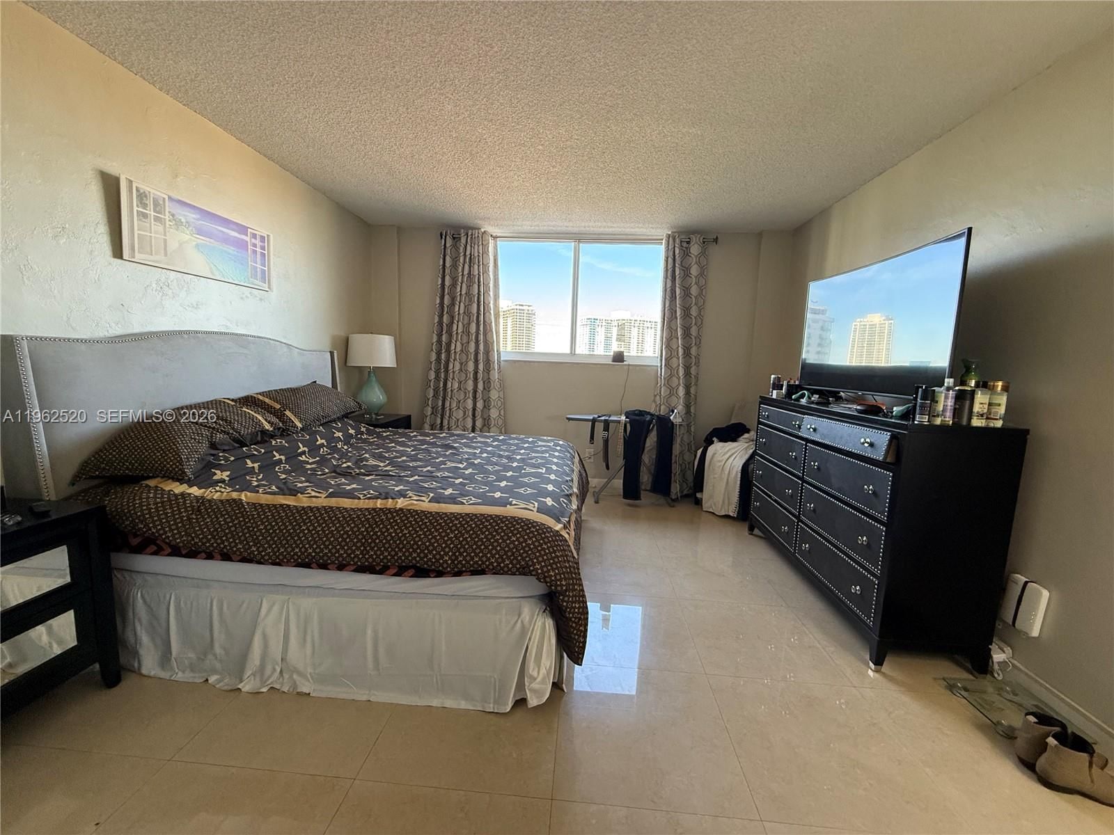 Real estate property located at 19370 Collins Ave #1022, Miami-dade, Ocean Reserve Condo, Sunny Isles Beach, FL