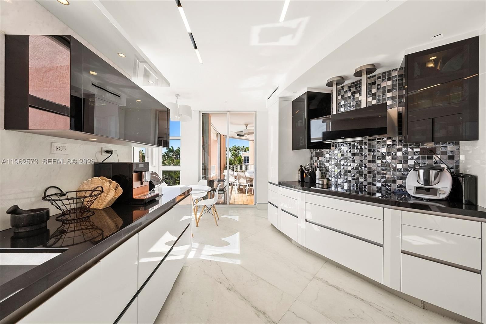 Real estate property located at 747 Crandon Blvd #409, Miami-dade, Lake Villa Three Condo, Key Biscayne, FL