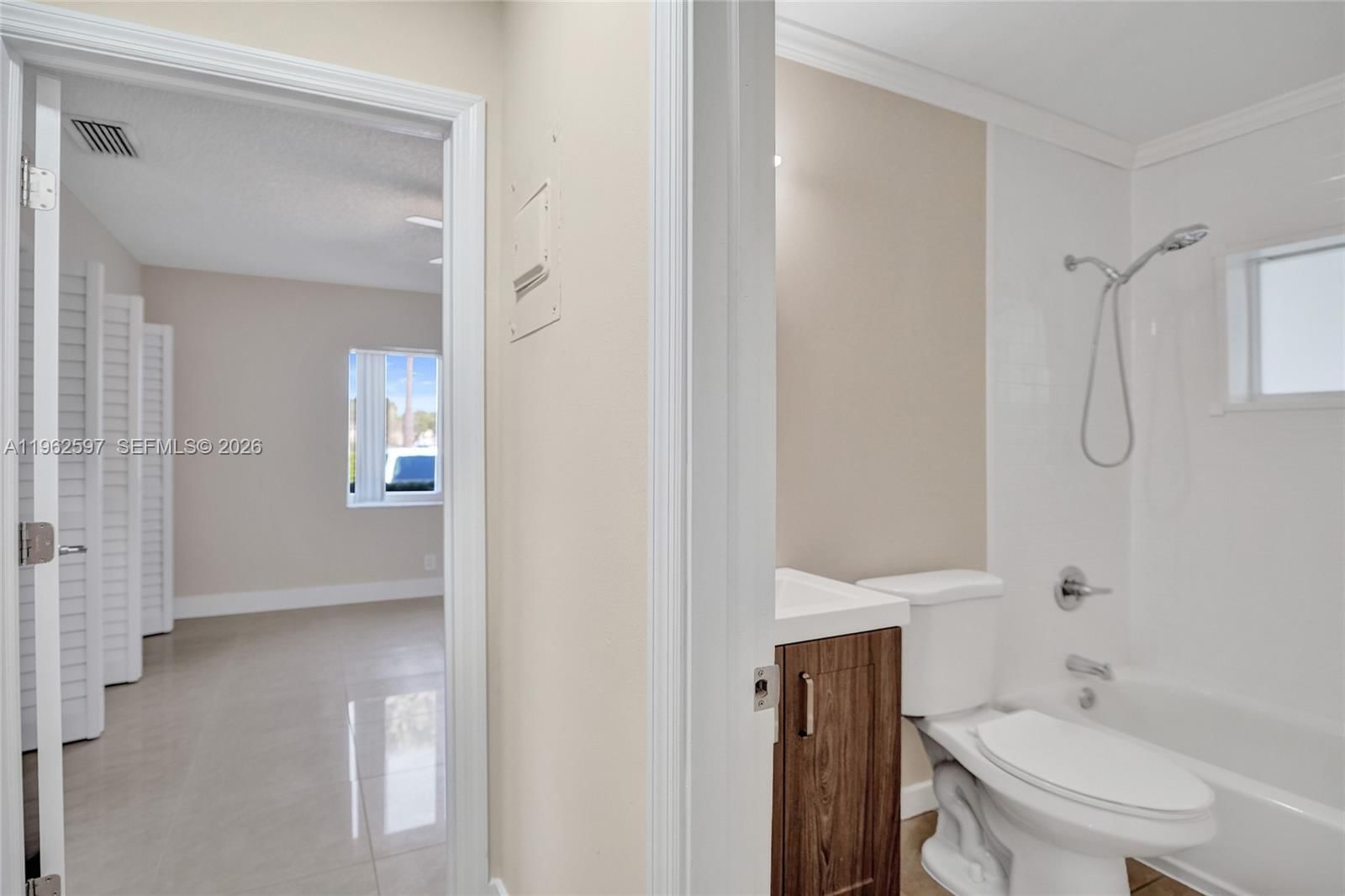 Real estate property located at 920 28th St 1-2, Broward, Oak Grove, Fort Lauderdale, FL