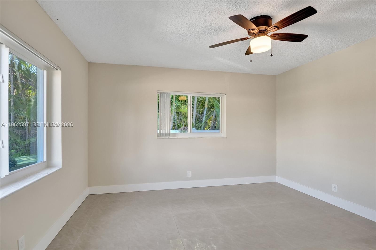 Real estate property located at 920 28th St 1-2, Broward, Oak Grove, Fort Lauderdale, FL