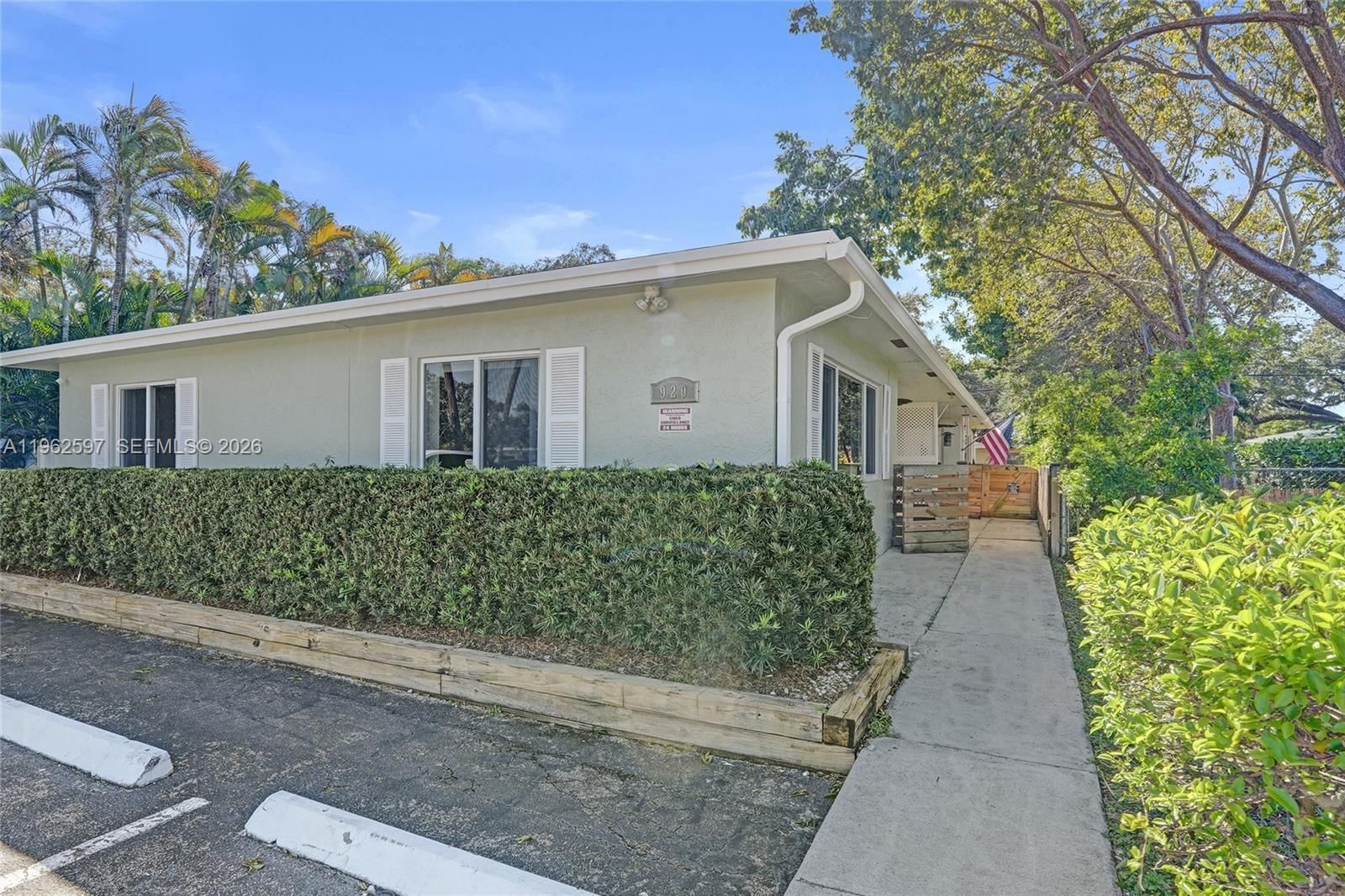Real estate property located at 920 28th St 1-2, Broward, Oak Grove, Fort Lauderdale, FL