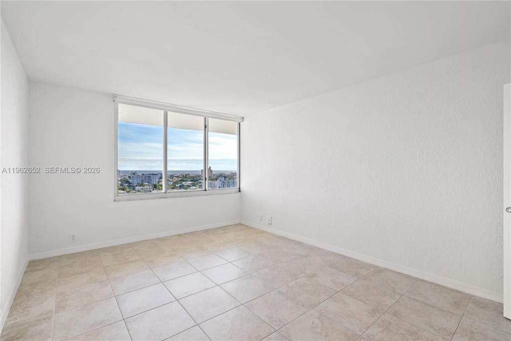Real estate property located at 1200 West Ave PH08, Miami-dade, Mirador 1200 Condo, Miami Beach, FL