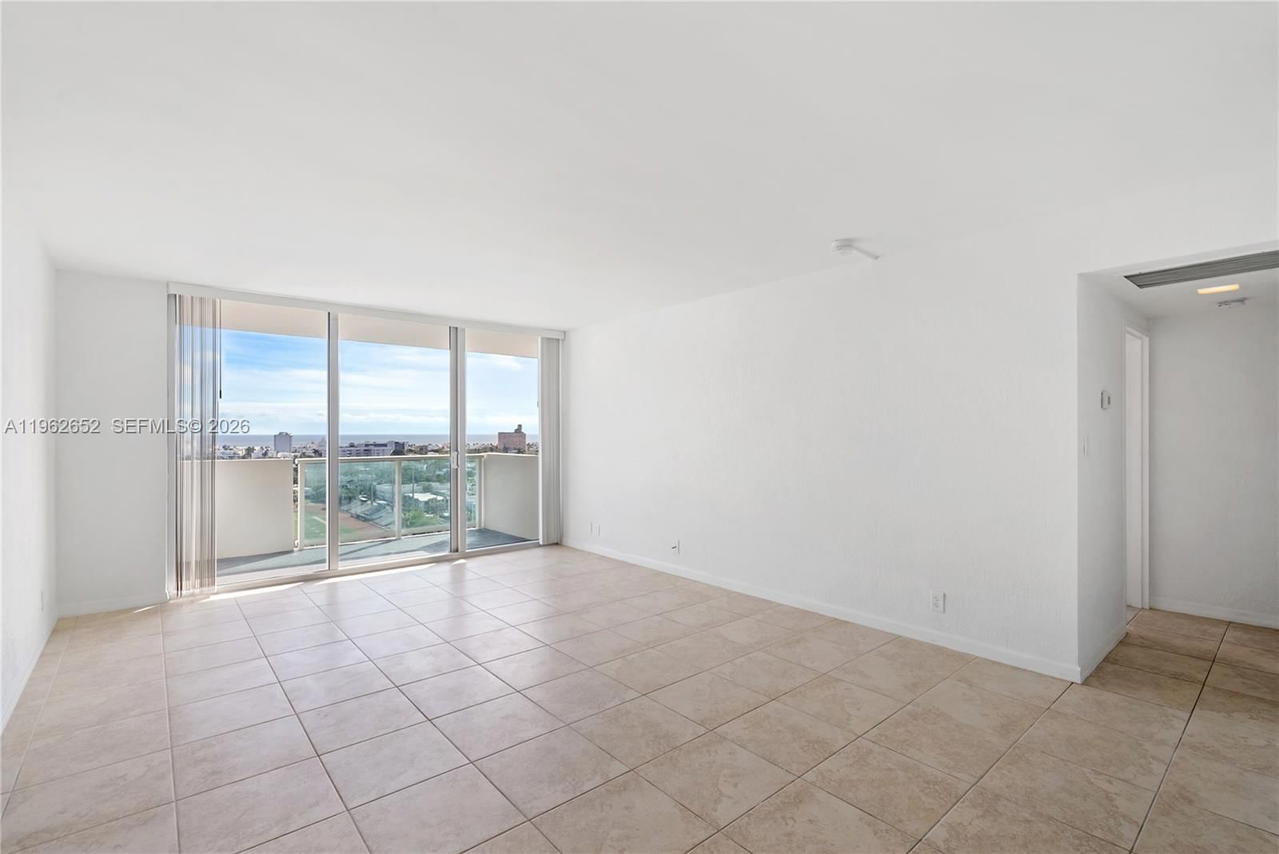 Real estate property located at 1200 West Ave PH08, Miami-dade, Mirador 1200 Condo, Miami Beach, FL