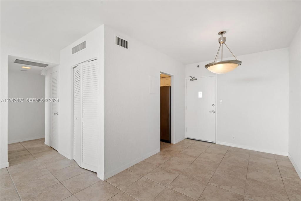 Real estate property located at 1200 West Ave PH08, Miami-dade, Mirador 1200 Condo, Miami Beach, FL