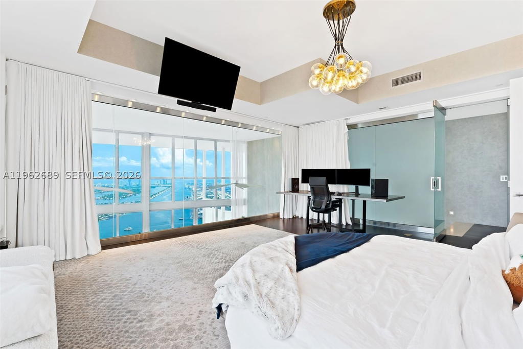 Real estate property located at 1100 Biscayne Blvd #5706, Miami-dade, Marquis Condo, Miami, FL