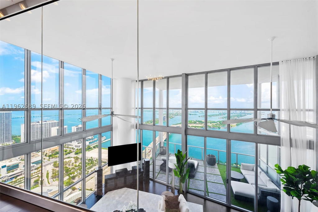 Real estate property located at 1100 Biscayne Blvd #5706, Miami-dade, Marquis Condo, Miami, FL