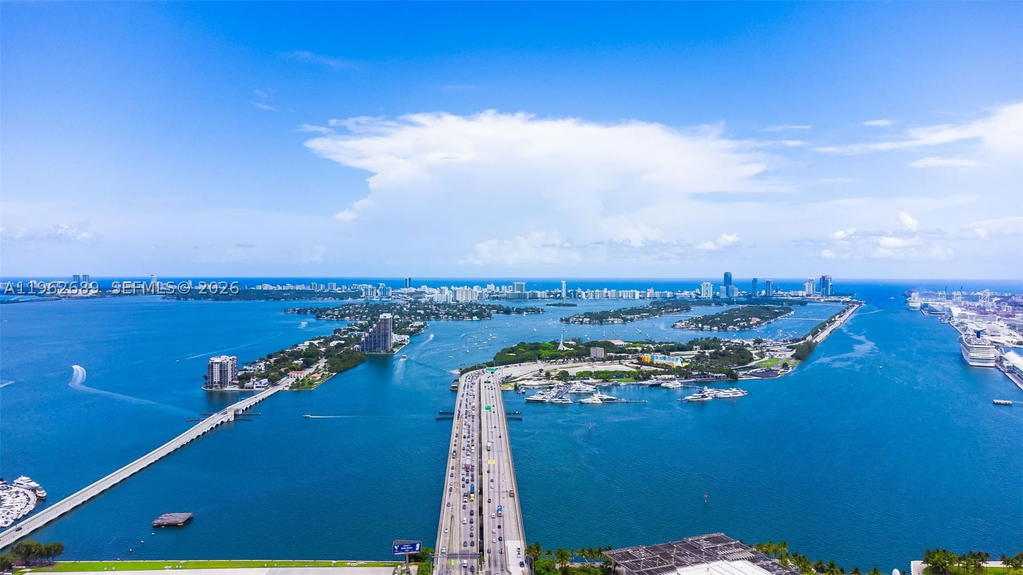 Real estate property located at 1100 Biscayne Blvd #5706, Miami-dade, Marquis Condo, Miami, FL
