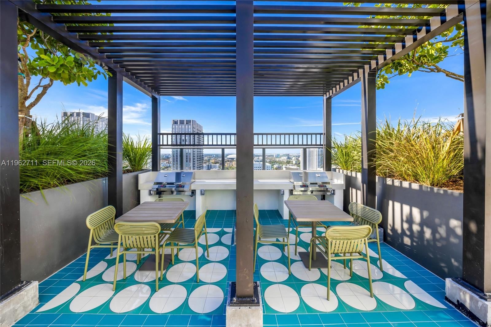 Real estate property located at 11 6th St #1208, Miami-dade, The Crossby Miami Worldcen, Miami, FL