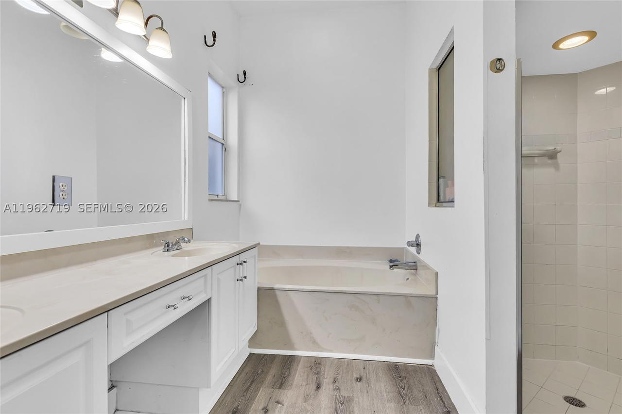 Real estate property located at 14325 14th Ct, Broward, Pembroke Falls Phase 6, Pembroke Pines, FL