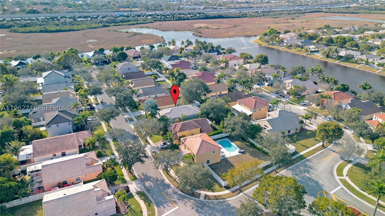 Real estate property located at 14325 14th Ct, Broward, Pembroke Falls Phase 6, Pembroke Pines, FL
