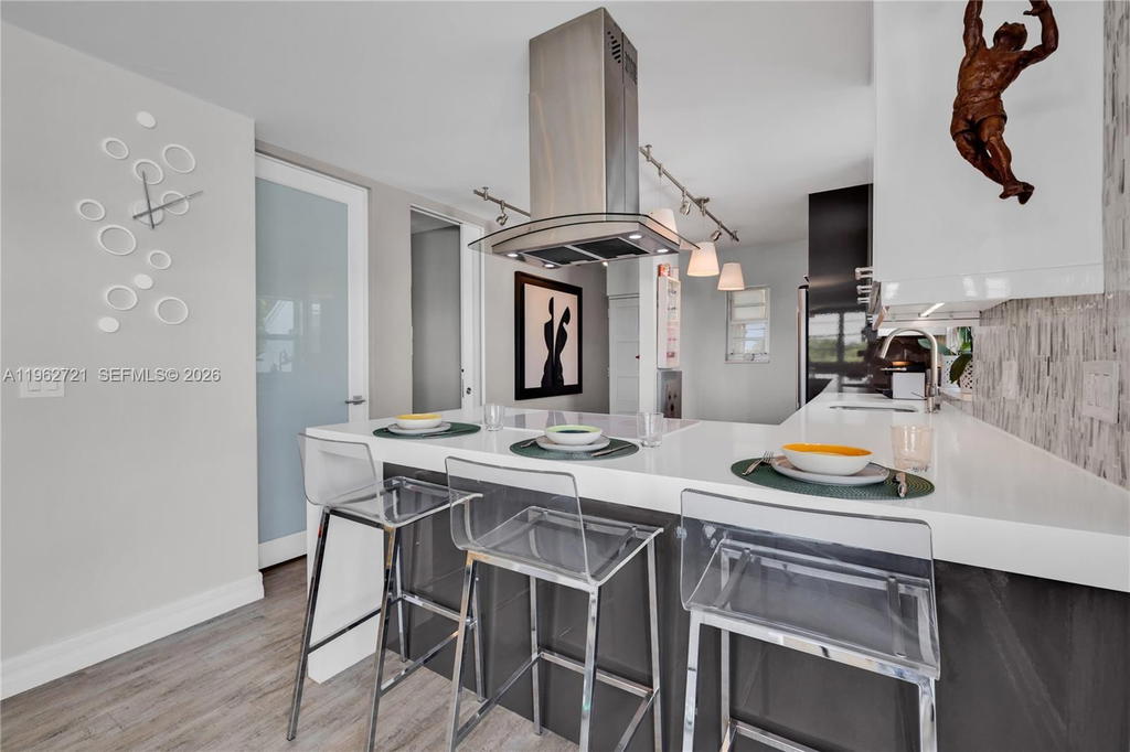 Real estate property located at 680 64th St APH3, Miami-dade, Nirvana Condo No One Cond, Miami, FL