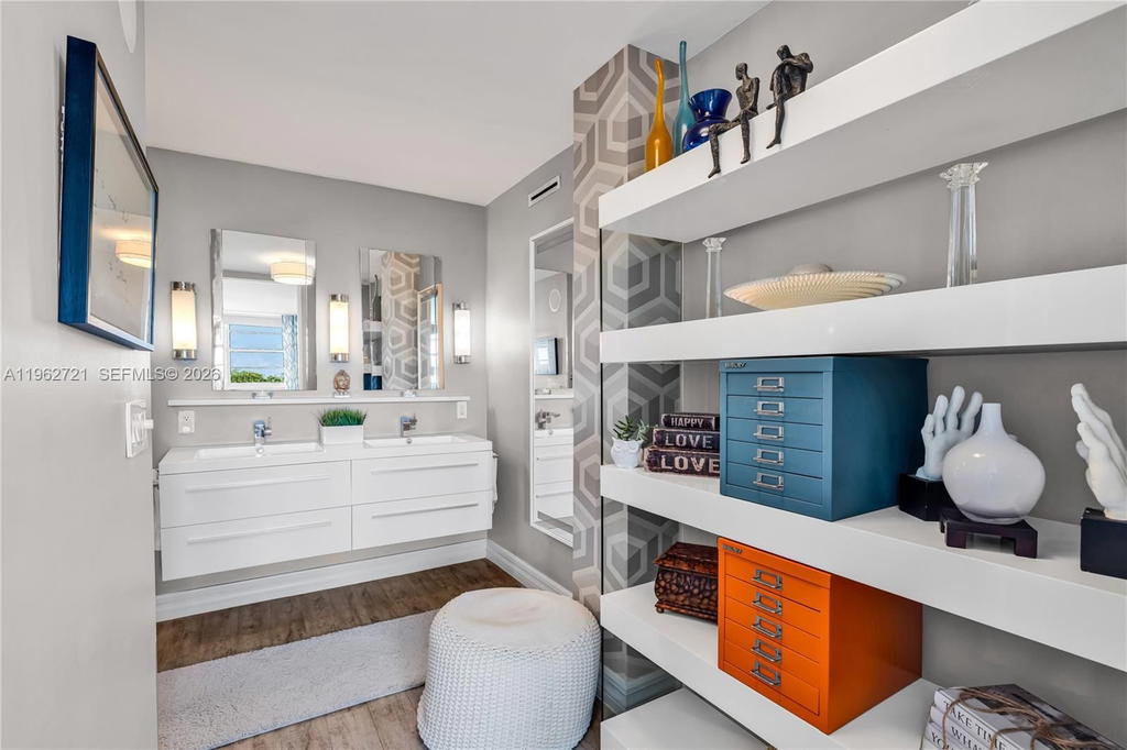 Real estate property located at 680 64th St APH3, Miami-dade, Nirvana Condo No One Cond, Miami, FL