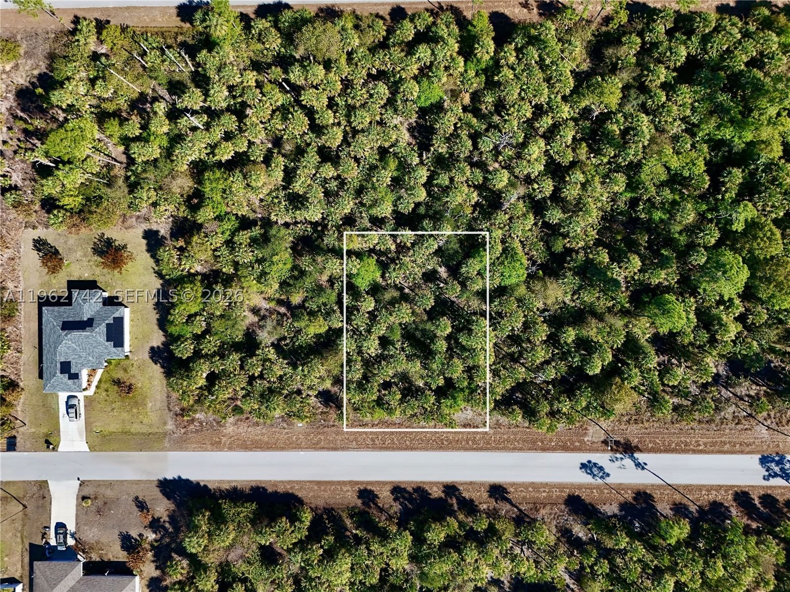 Real estate property located at 131 Navarra Ave S, Lee, Lehigh Acres, Lehigh Acres, FL