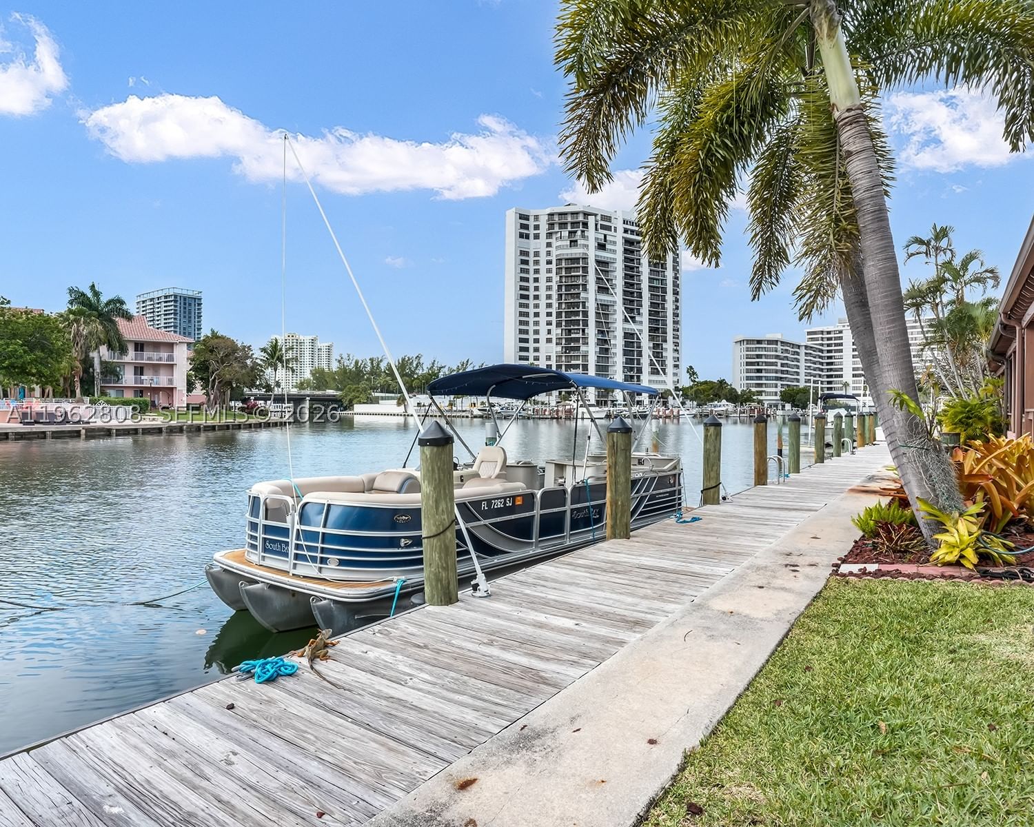 Real estate property located at 413 Leslie Dr, Broward, Harbourwood Sketch Of Sur, Hallandale Beach, FL