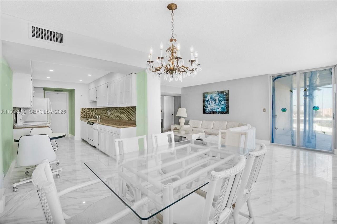Real estate property located at 100 Golden Isles Dr #808, Broward, Lake Point Tower Condomin, Hallandale Beach, FL