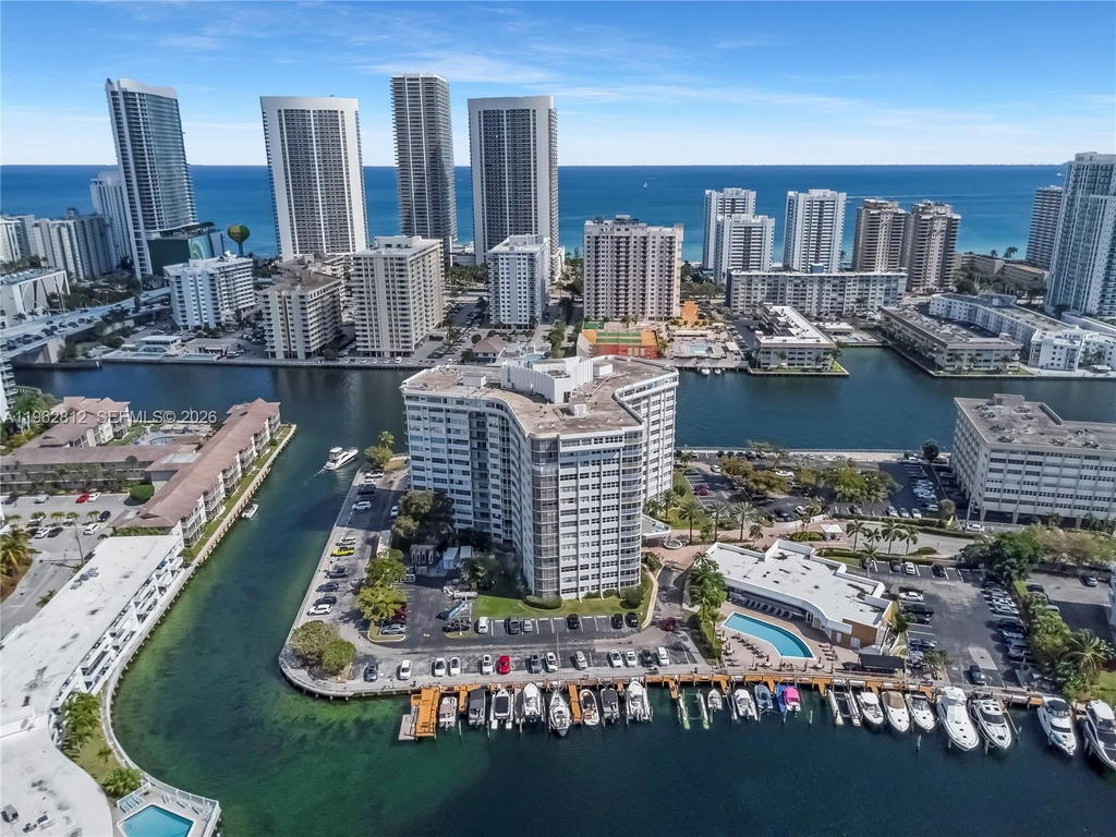 Real estate property located at 100 Golden Isles Dr #808, Broward, Lake Point Tower Condomin, Hallandale Beach, FL