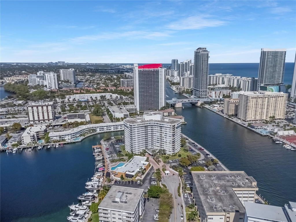 Real estate property located at 100 Golden Isles Dr #808, Broward, Lake Point Tower Condomin, Hallandale Beach, FL