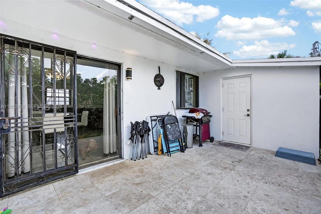 Real estate property located at 20615 28th Ave, Miami-dade, Lakewood Ests, Miami Gardens, FL