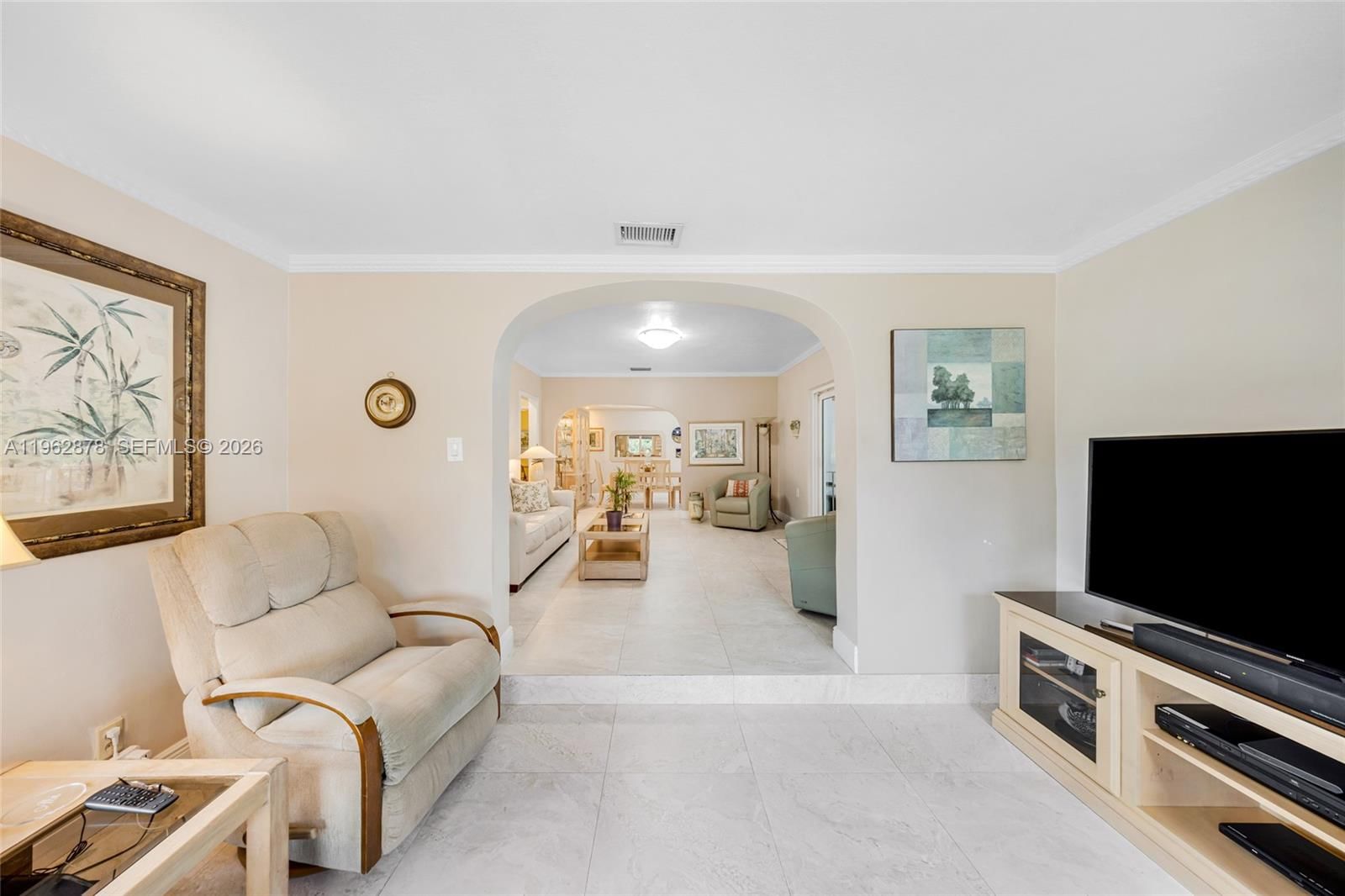 Real estate property located at 564 De Leon Dr, Miami-dade, Rev Pl Sec 2 Cc Estates, Miami Springs, FL