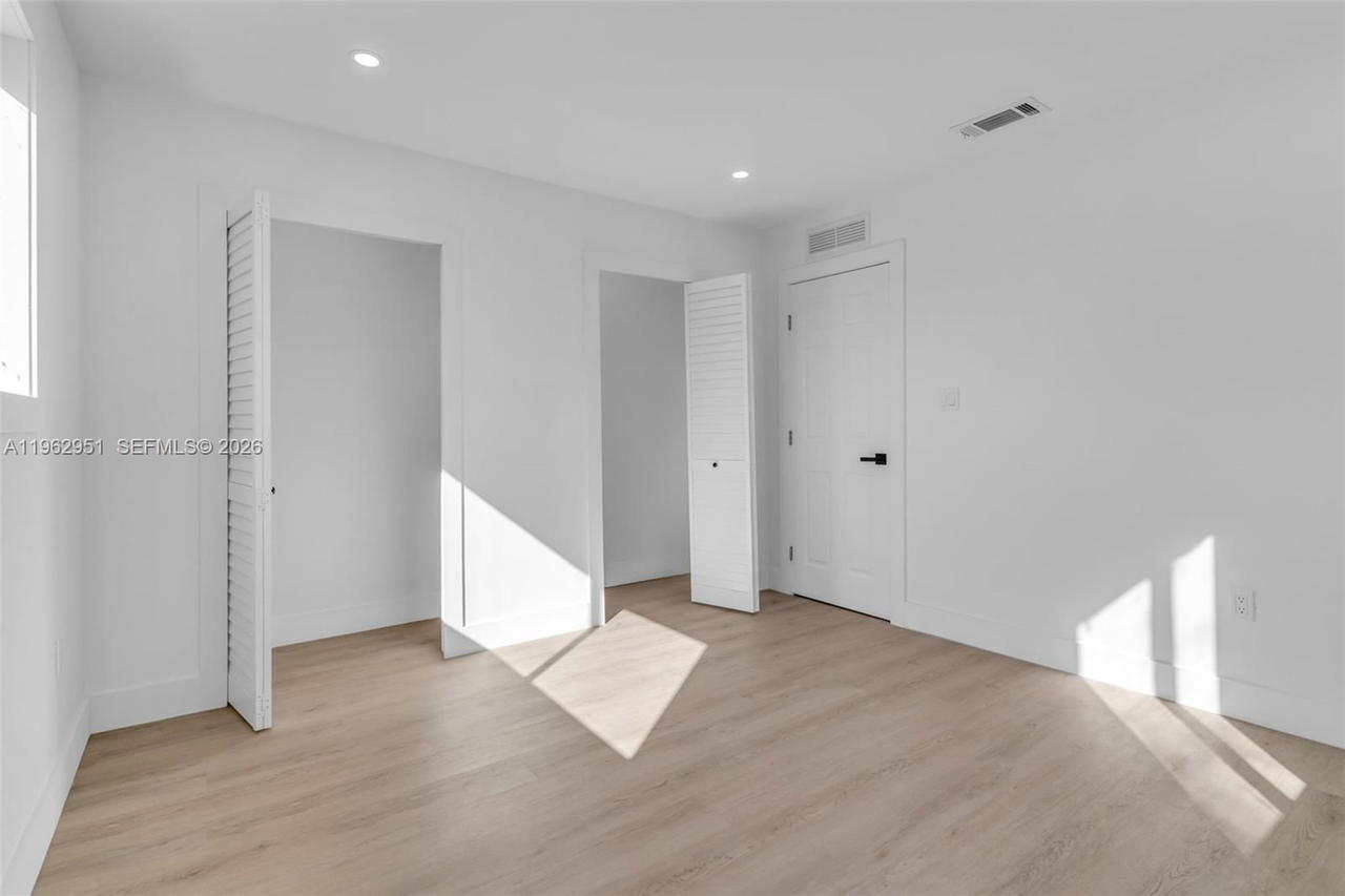 Real estate property located at 5941 6th Ave, Miami-dade, Gratigny Heights 2nd Addn, Hialeah, FL