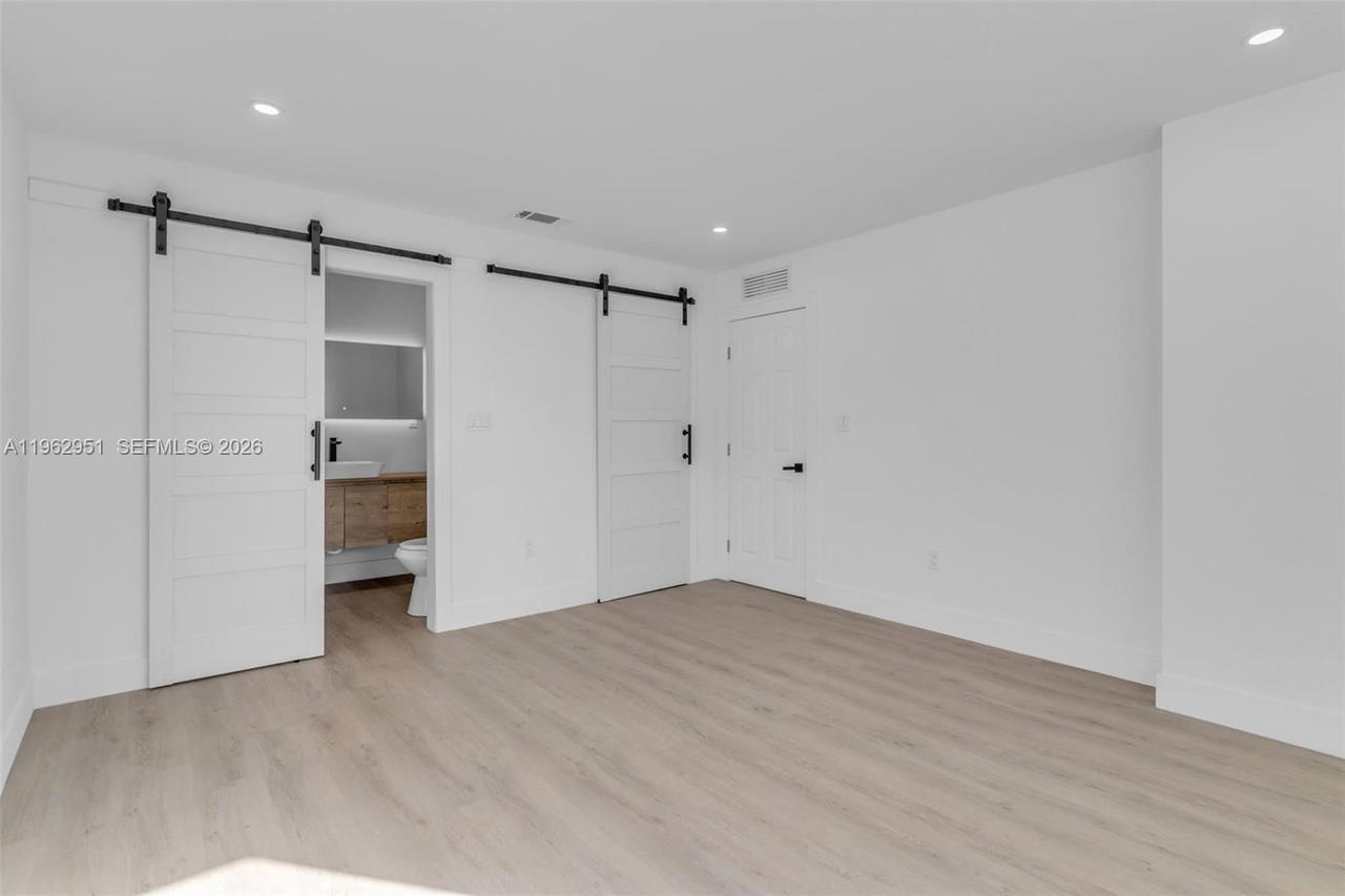 Real estate property located at 5941 6th Ave, Miami-dade, Gratigny Heights 2nd Addn, Hialeah, FL
