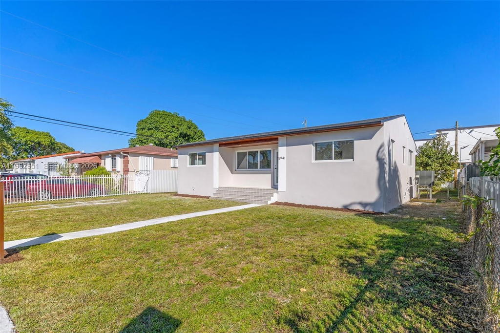 Real estate property located at 5941 6th Ave, Miami-dade, Gratigny Heights 2nd Addn, Hialeah, FL