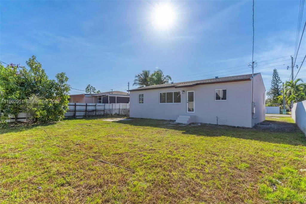 Real estate property located at 5941 6th Ave, Miami-dade, Gratigny Heights 2nd Addn, Hialeah, FL