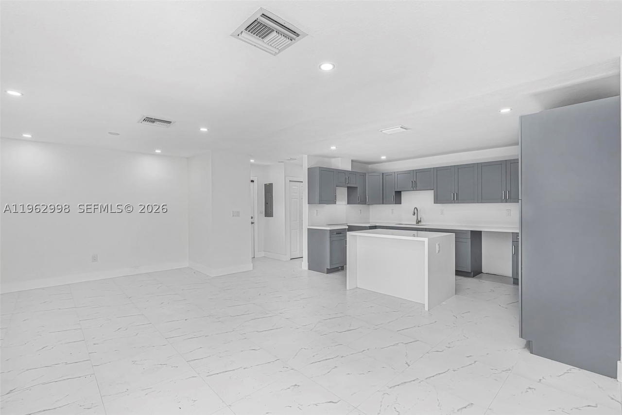 Real estate property located at 2901 92nd Ave, Miami-dade, Coral Gables Heights, Miami, FL