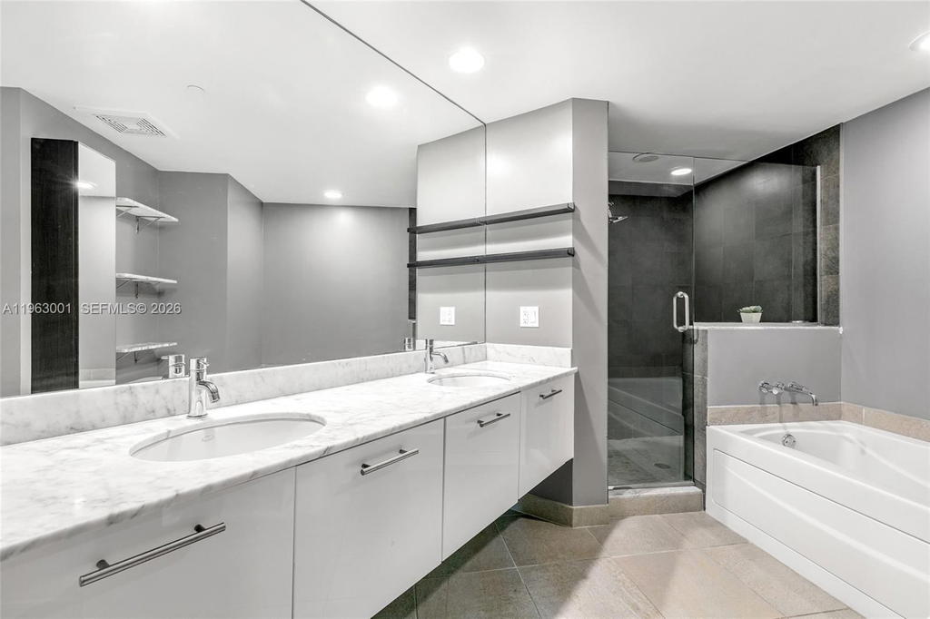 Real estate property located at 55 6th St #3101, Miami-dade, 500 Brickell West Condo, Miami, FL