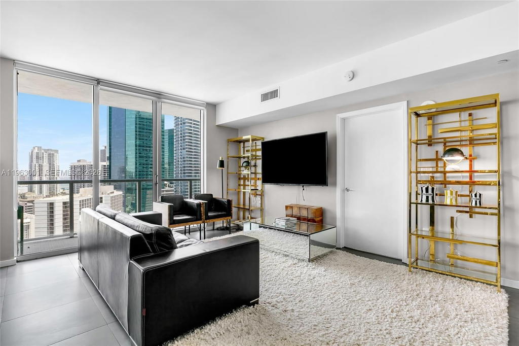 Real estate property located at 55 6th St #3101, Miami-dade, 500 Brickell West Condo, Miami, FL