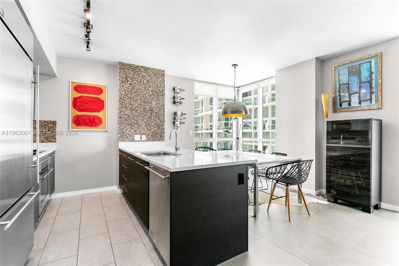 Real estate property located at 55 6th St #3101, Miami-dade, 500 Brickell West Condo, Miami, FL