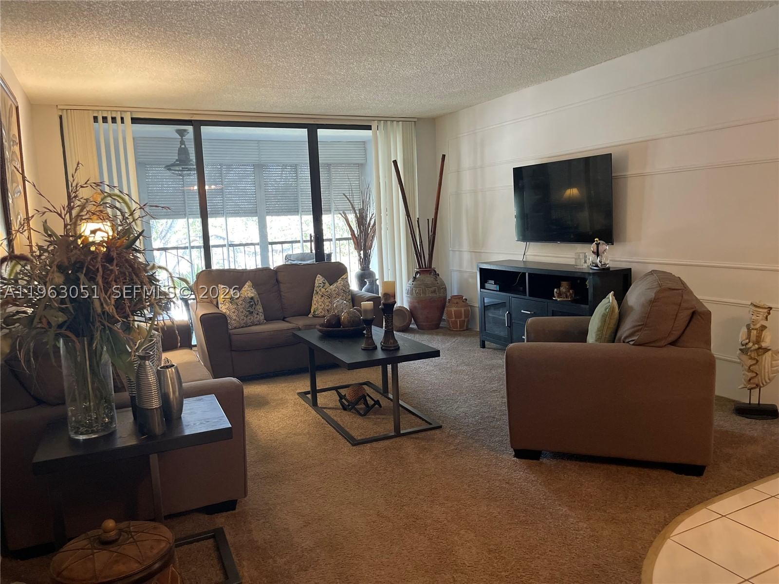 Real estate property located at 16475 Golf Club Rd #309, Broward, Bldg 9 Of Country Club Ap, Weston, FL