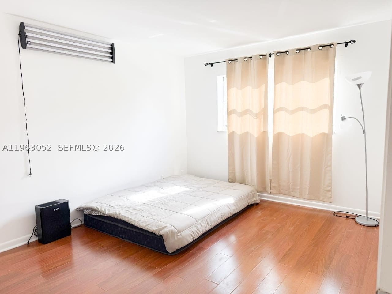 Real estate property located at 4043 16th St #204, Broward, Majestic Gardens Condomin, Lauderhill, FL