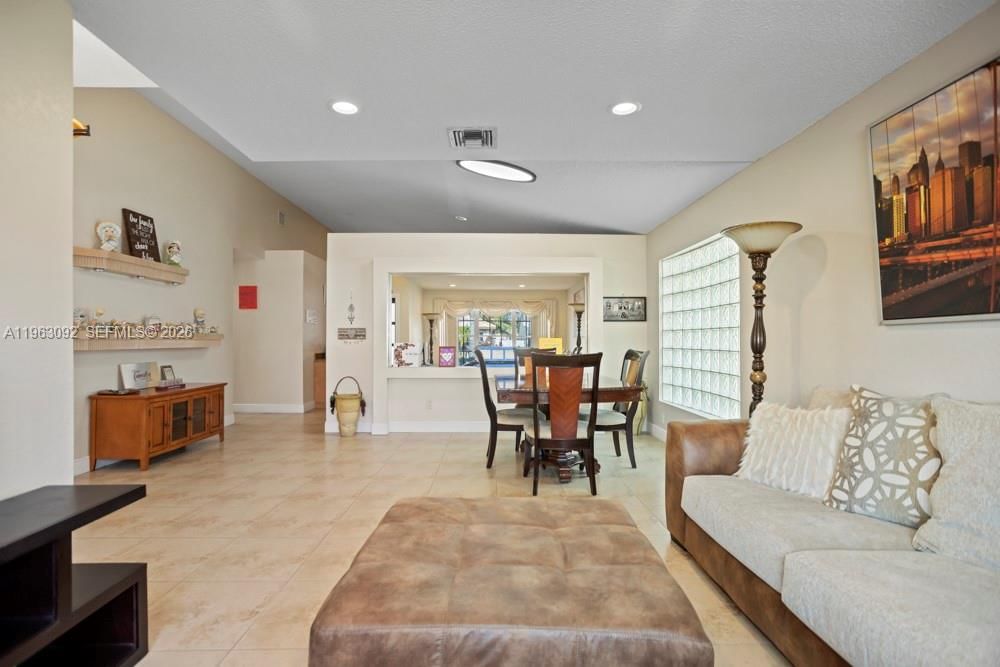 Real estate property located at 17912 12th Ct, Broward, Silver Lakes Phase Ii Rep, Pembroke Pines, FL
