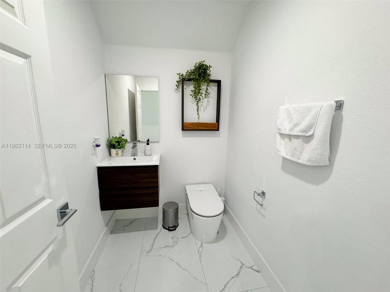 Real estate property located at 1533 154th Path, Miami-dade, Santa Monica Estates, Miami, FL