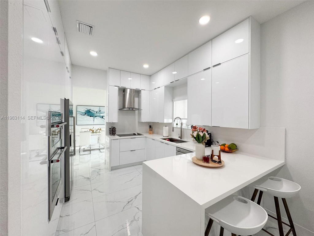 Real estate property located at 1533 154th Path, Miami-dade, Santa Monica Estates, Miami, FL