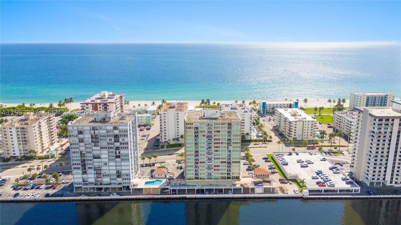 Real estate property located at 1410 Ocean Dr #503, Broward, Trafalgar Towers Condomin, Hollywood, FL