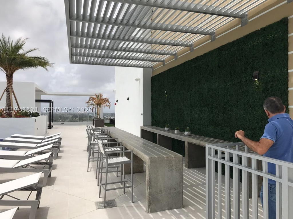 Real estate property located at 1010 SW 2ND AVE #607, Miami-dade, 135, Miami, FL